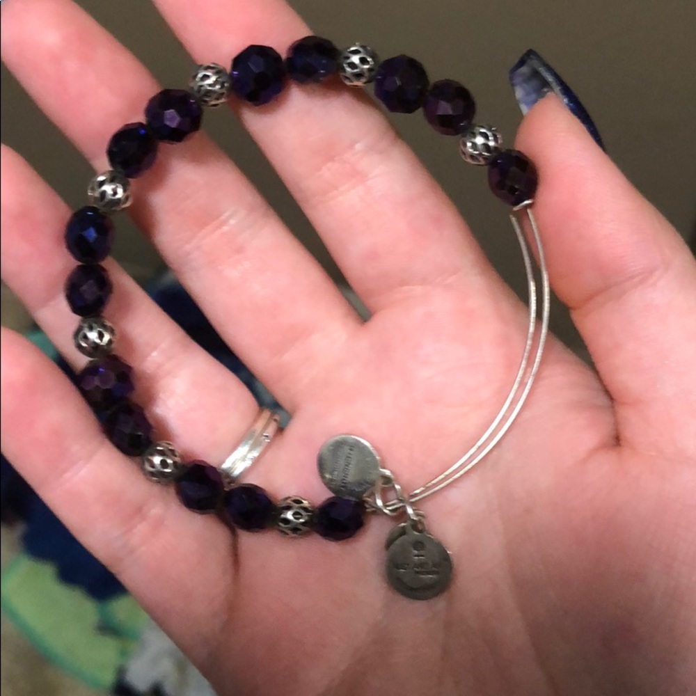 Purple beaded bangle - Picture 2 of 3